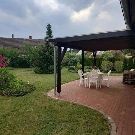 Nyaraló In
